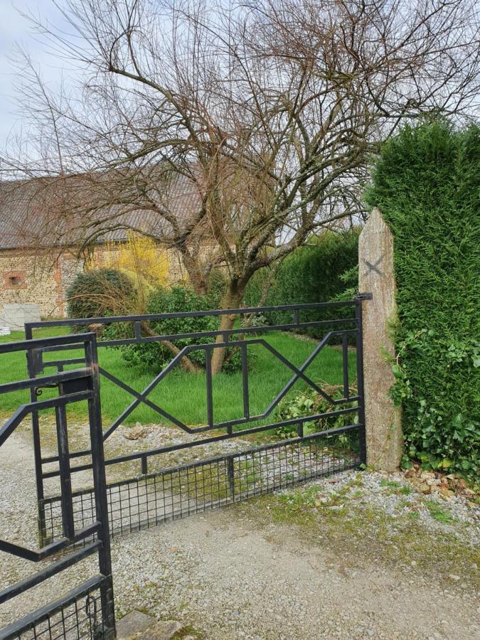 Au Petit Paradis Sainte-Gauburge-Sainte-Colombe 외부 사진