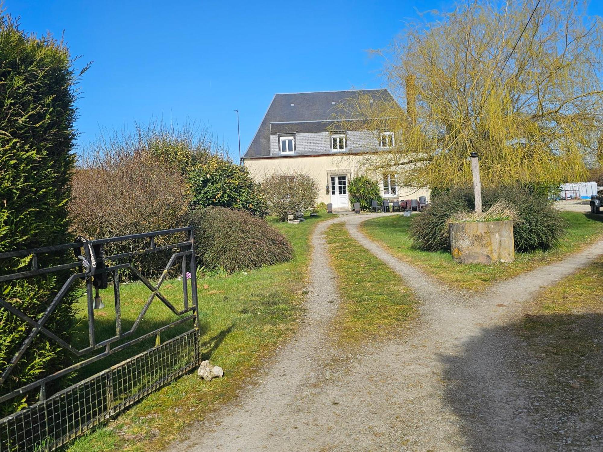 Au Petit Paradis Sainte-Gauburge-Sainte-Colombe 외부 사진